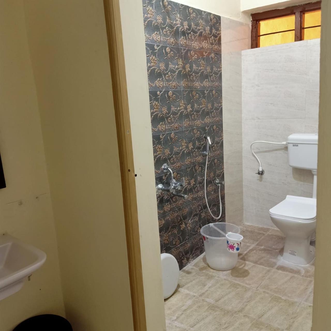 Mahesh Guest House Хампи Экстерьер фото