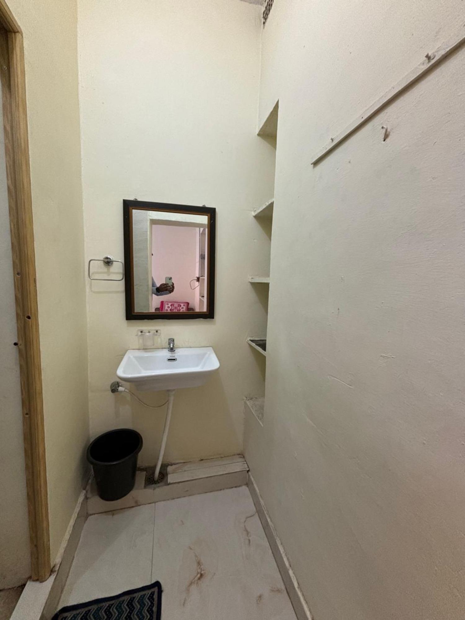 Mahesh Guest House Хампи Экстерьер фото