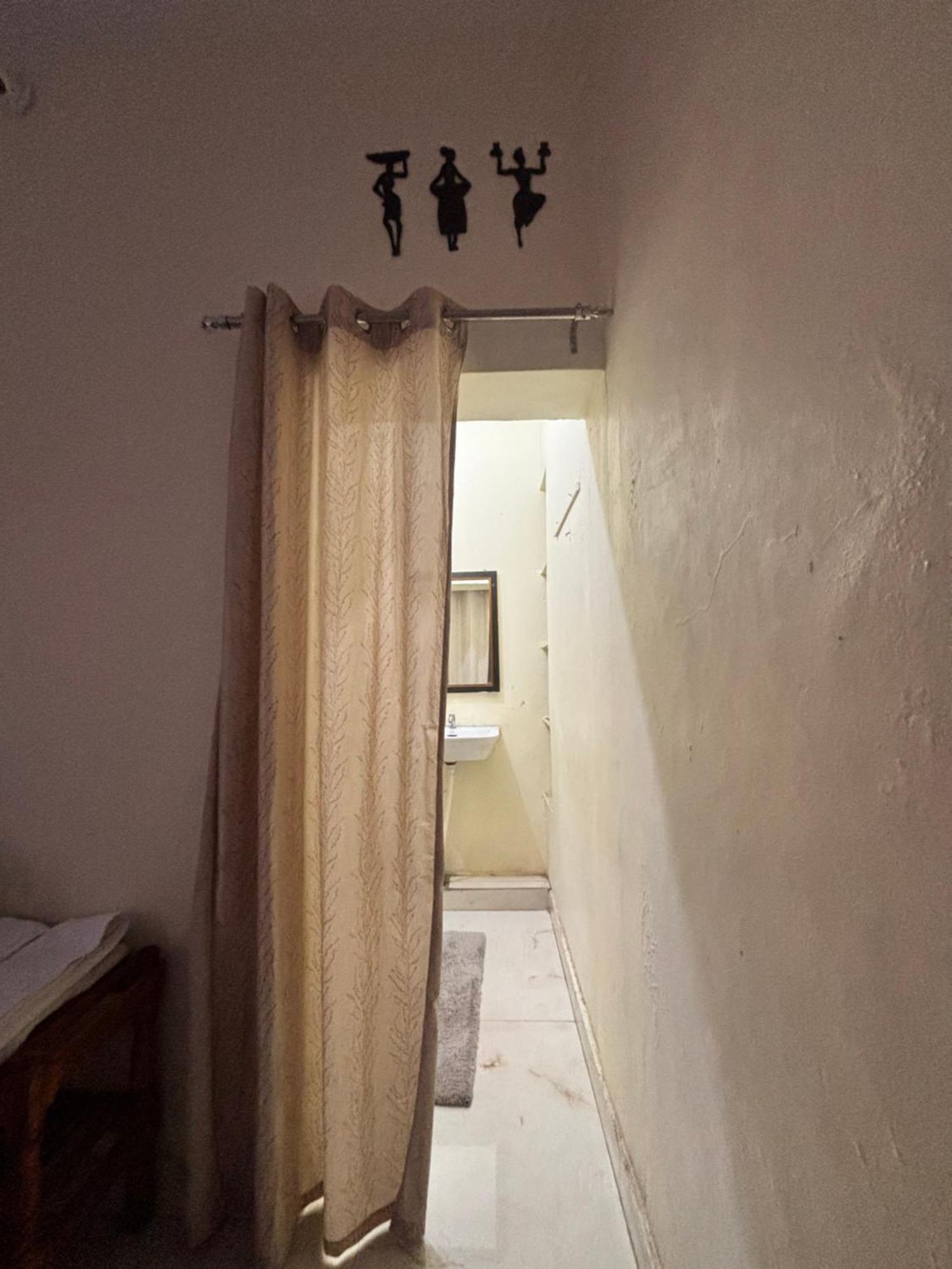 Mahesh Guest House Хампи Экстерьер фото